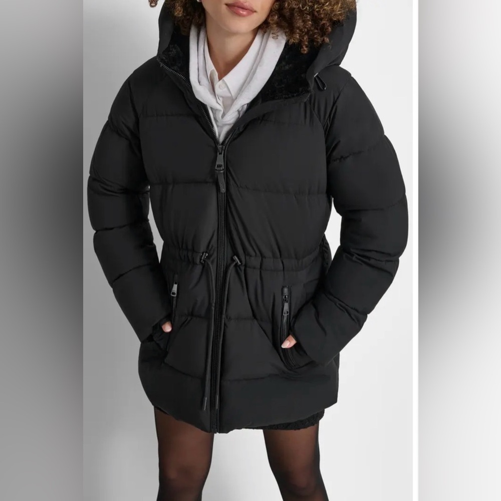 DKNY Hooded Stretch Puffer Coat | Black | Size Medium